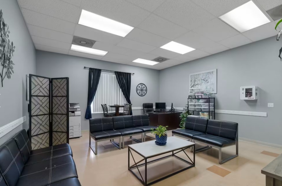 Office for Sale in Madera California 93637